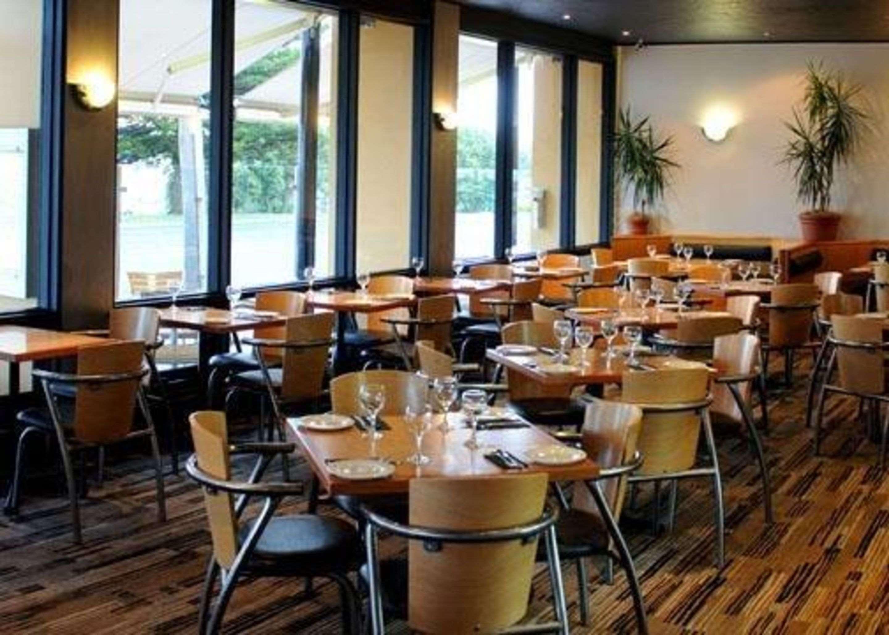 Richmond Henty Hotel Portland Exterior photo